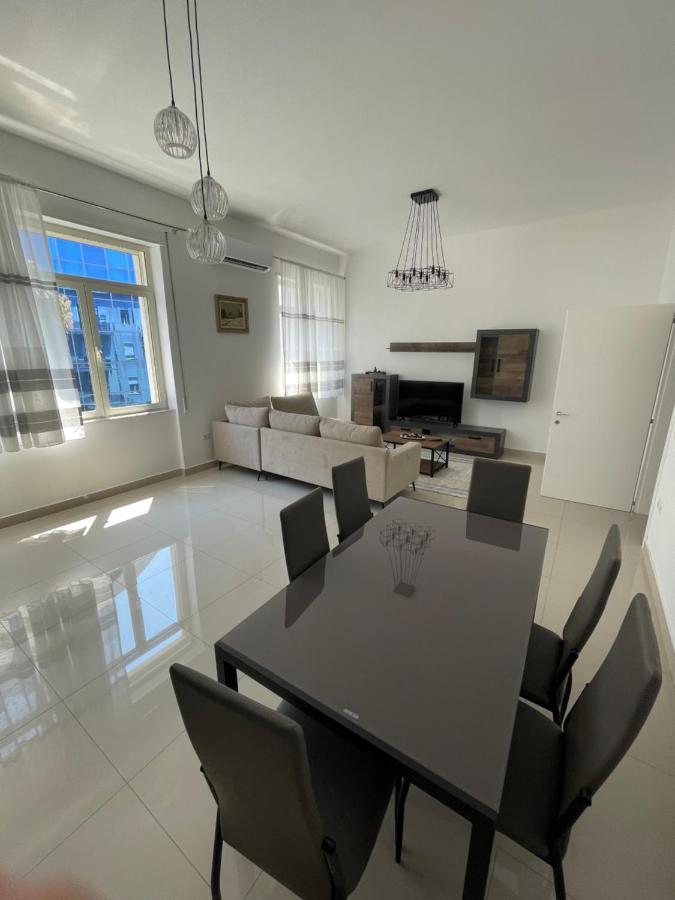 Westwood 2Bd Apartments Durrës Exteriör bild